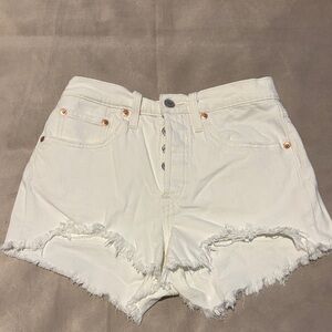 NEW- Levi's White Frayed Hem Jean Shorts